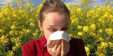 alergia - kobieta z alergią